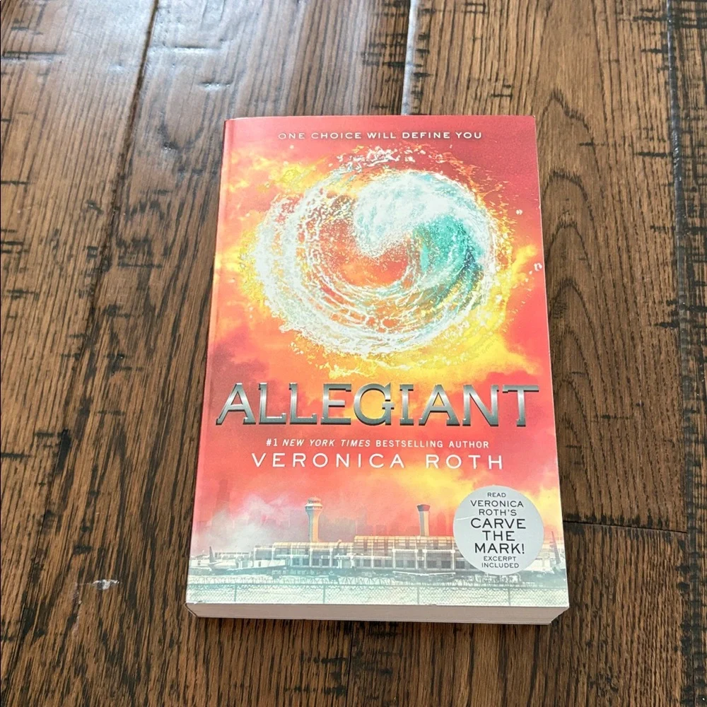 Divergent Trilogy Paperback Set - Blue, Yellow, Orange Covers - Picture 6 of 8